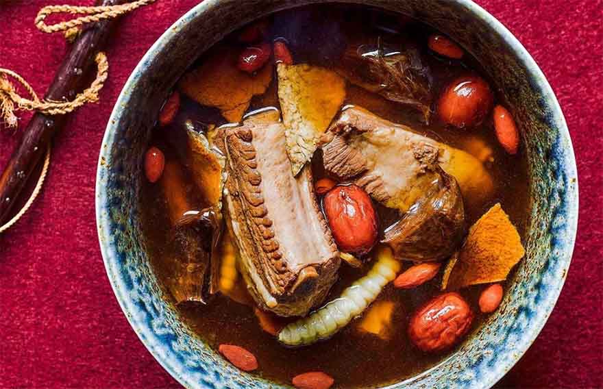 Cách nấu đông trùng hạ thảo với sườn heo